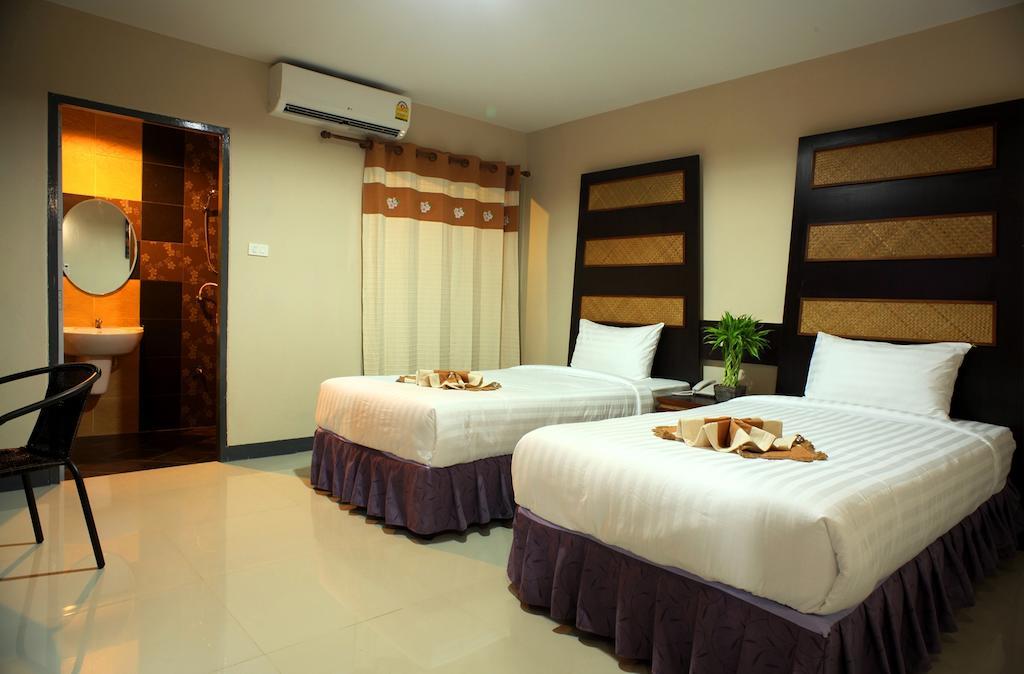 The Corner Hotel (Adults Only) Chiang Rai Exterior photo