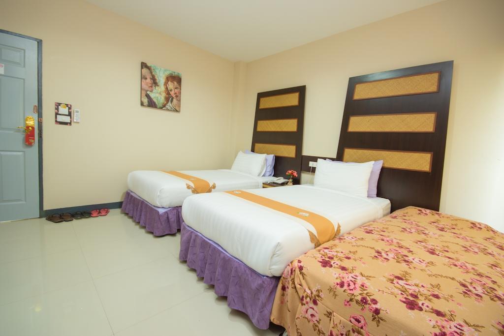 The Corner Hotel (Adults Only) Chiang Rai Exterior photo